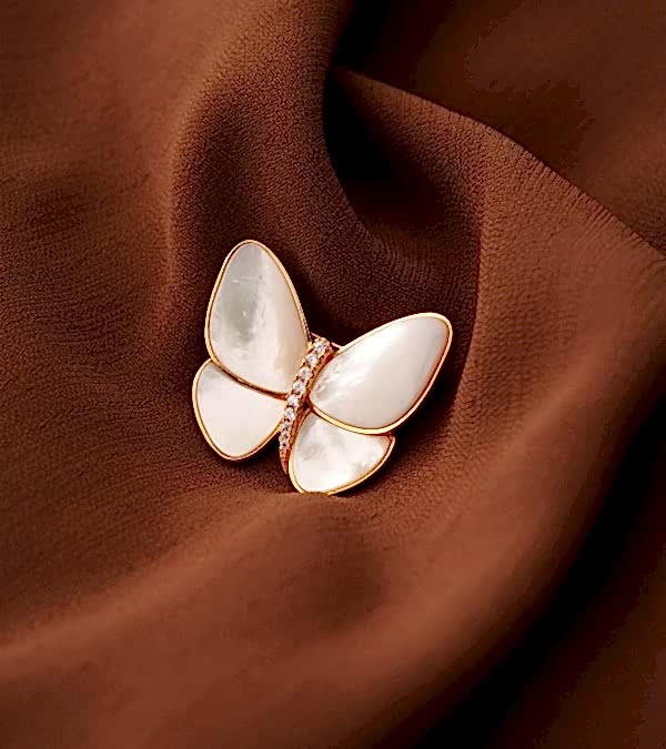 El Yapımı Tasarım Sedefli Gümüş Broş