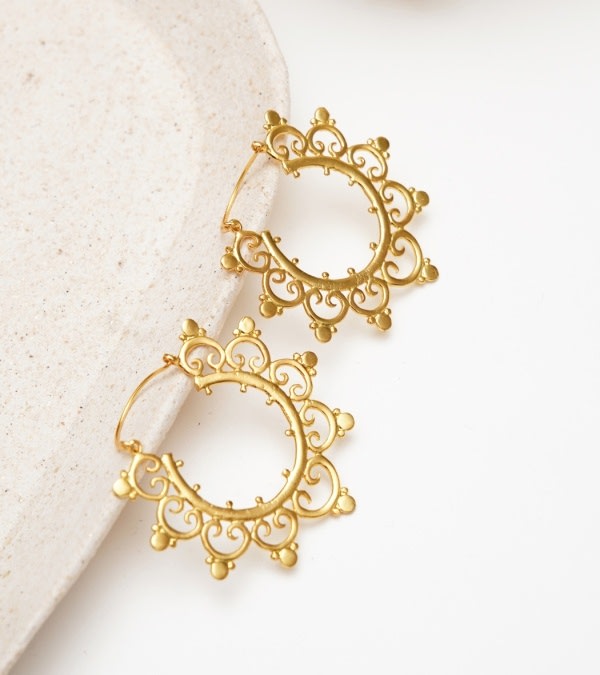 El Yapımı Geleneksel Tasarım Pirinç Küpe