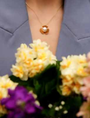 Çiçek Tasarımlı İncili Gümüş Kolye