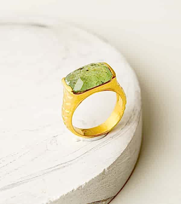 Yeşil Kyanit Taşlı Gümüş Yüzük