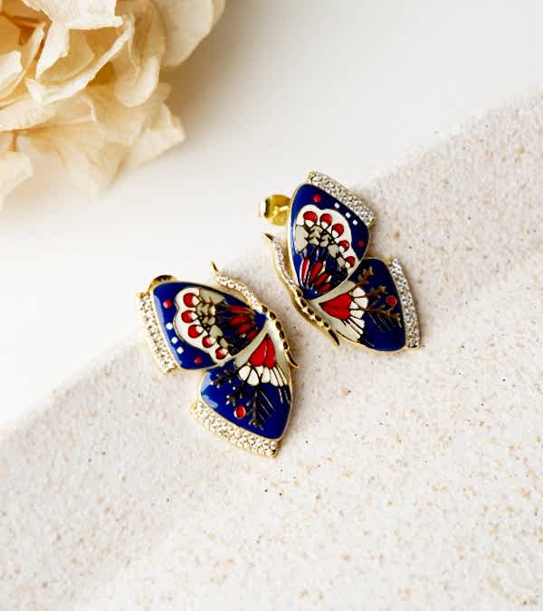 Mine İşlemeli Kelebek Gümüş Küpe