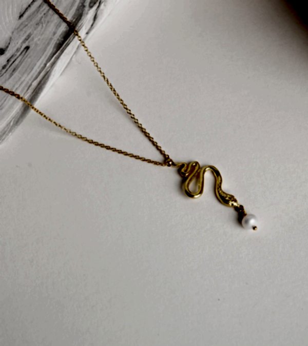 Yılan Tasarım İncili Gümüş Kolye