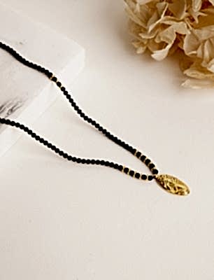 Kadın Figürlü Oniks Gümüş Kolye