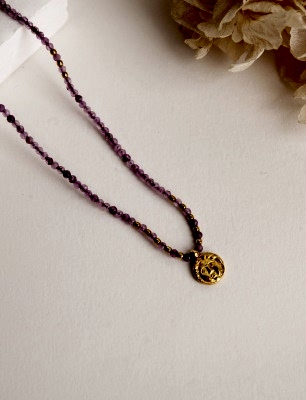 Antik Figürlü Ametist Taşlı Gümüş Kolye