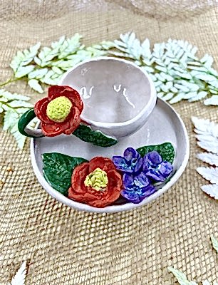 Kırmızı Çiçekler Türk Kahvesi Fincan Set