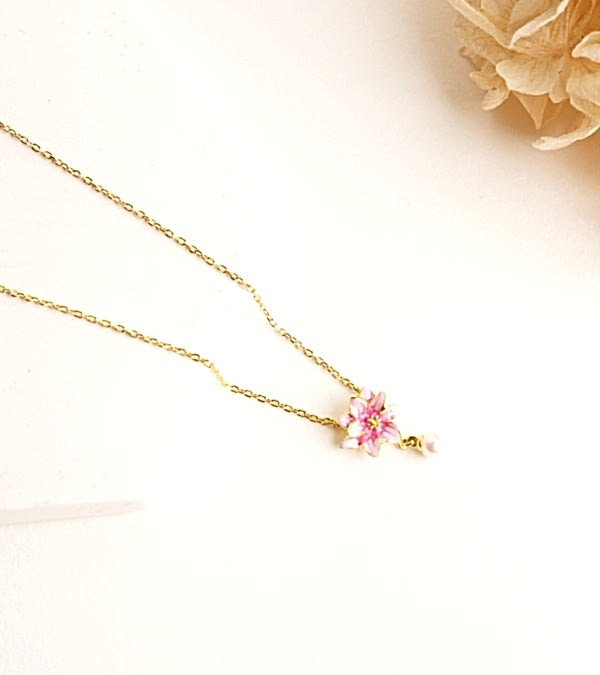 Mineli Çiçek Gümüş Kolye