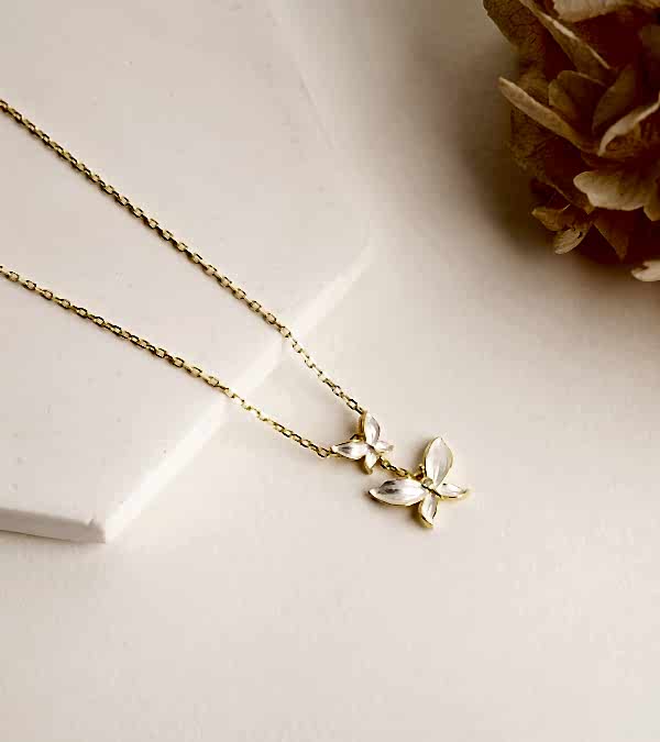 Kelebek Tasarım Gümüş Kolye