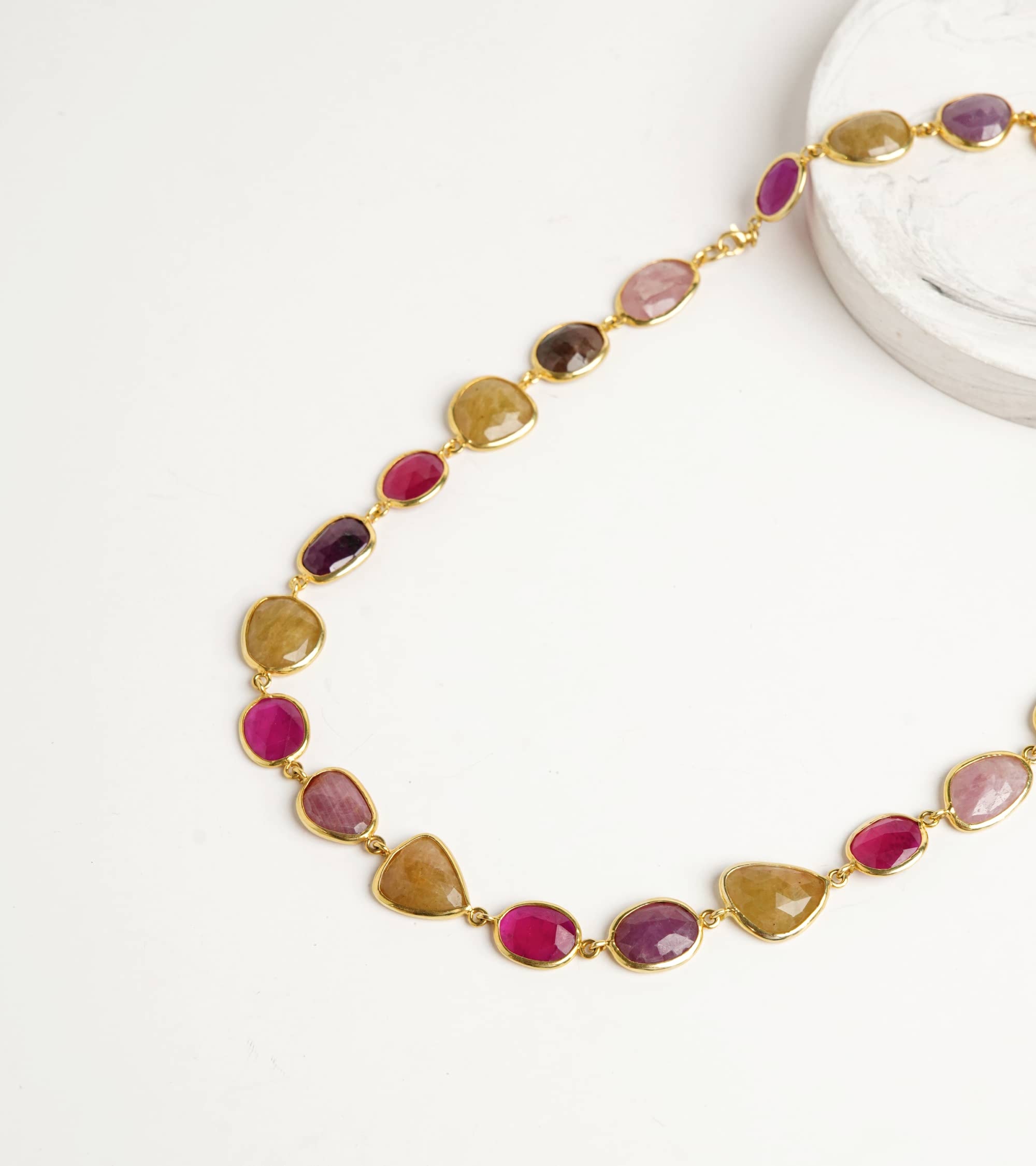 Safir, Yakut Taşlı Gümüş Kolye